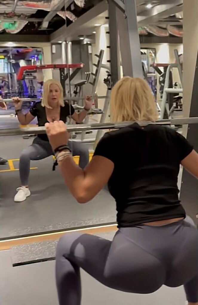 Στέλλα Μπεζεντάκου: Το καυτό κολάν της στο γυμναστήριο που… έβαλε φωτιά στα social! 5 stella 2
