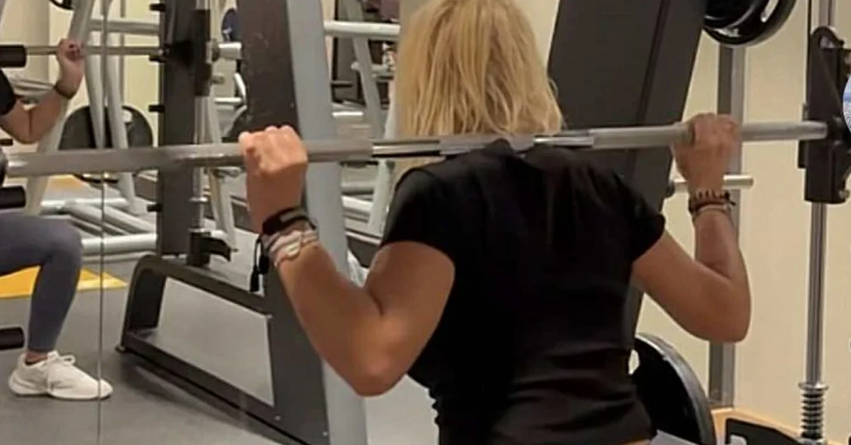 stella mpezentakoy to kayto kolan