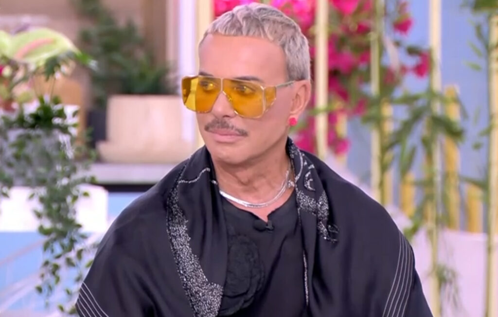 250806100318 gavalas