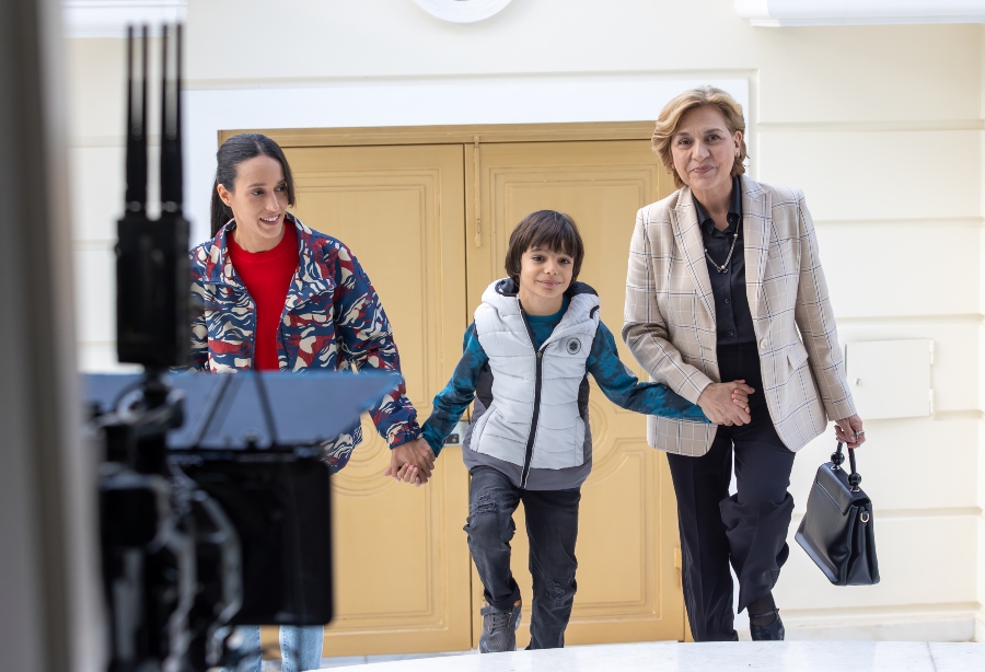 MiaNyxtaMono Backstage 2 1