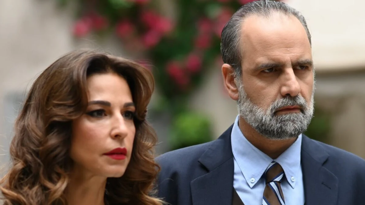 Παύλος και Χριστίνα σε σκηνή απο την σειρά Άγιος Έρωτας