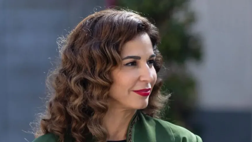 Η Χριστίνα σε δραματική σκηνή μέσα στη φυλακή στη σειρά «Άγιος Έρωτας».