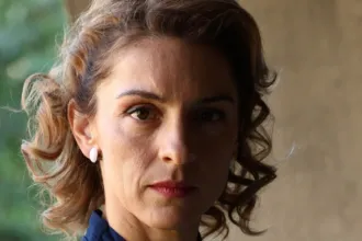 Η Δέσποινα στη σειρά «Άγιος Έρωτας» αποφασισμένη να πάρει εκδίκηση για τον Γεράσιμο