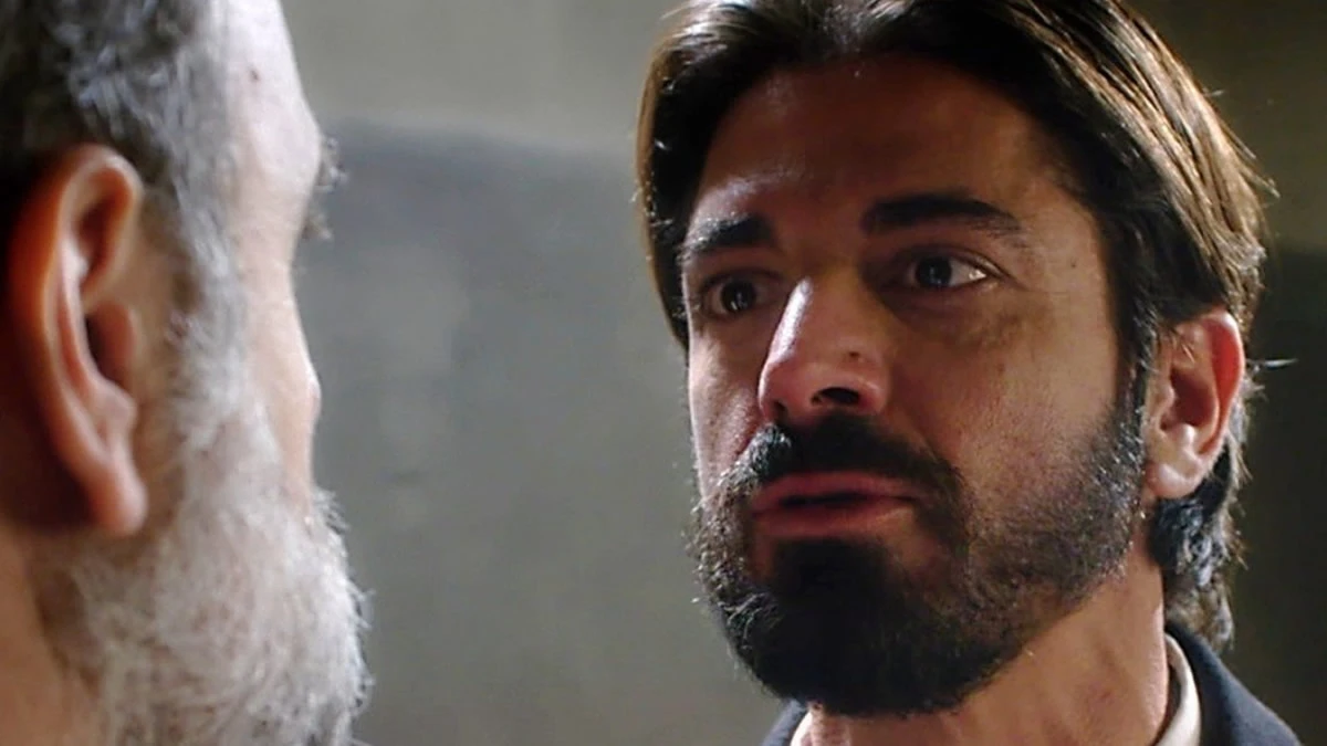 Πατήρ Νικόλαος και Παύλος σε έντονη σύγκρουση στη φυλακή στον «Άγιο Έρωτα»