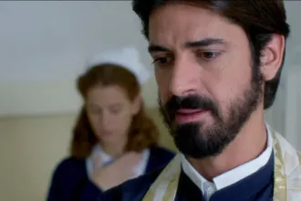 Ο πατήρ Νικόλαος συγκλονισμένος στη σειρά «Άγιος Έρωτας» του Alpha