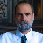 Σκηνή από τον Άγιο Έρωτα με τον Παύλο στη φυλακή να απειλεί τη Στέρνα