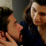 Η Χλόη προσφέρει ένα δώρο στον πατέρα Νικόλαο ενώ ο Παύλος κινδυνεύει στη φυλακή