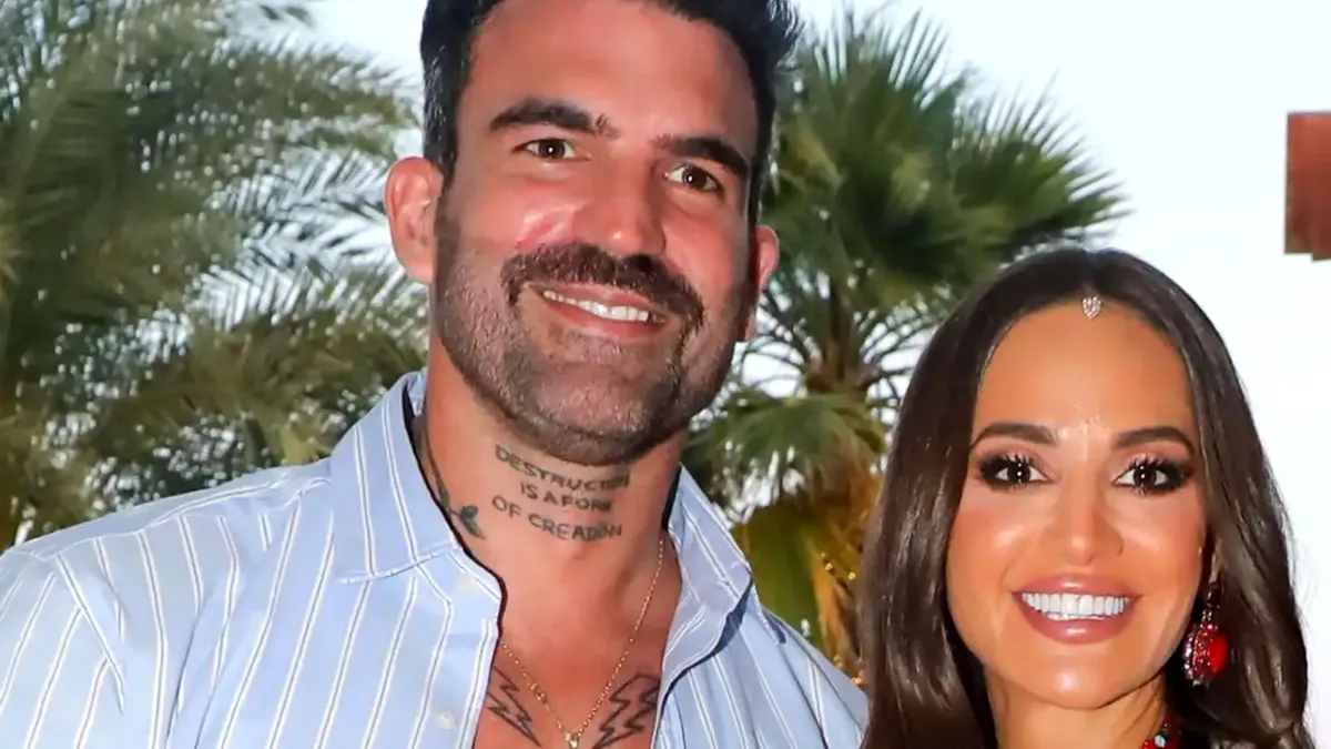 Ο Δημήτρης Αλεξάνδρου και η Ρία Ελληνίδου σε πρόσφατη κοινή έξοδο.