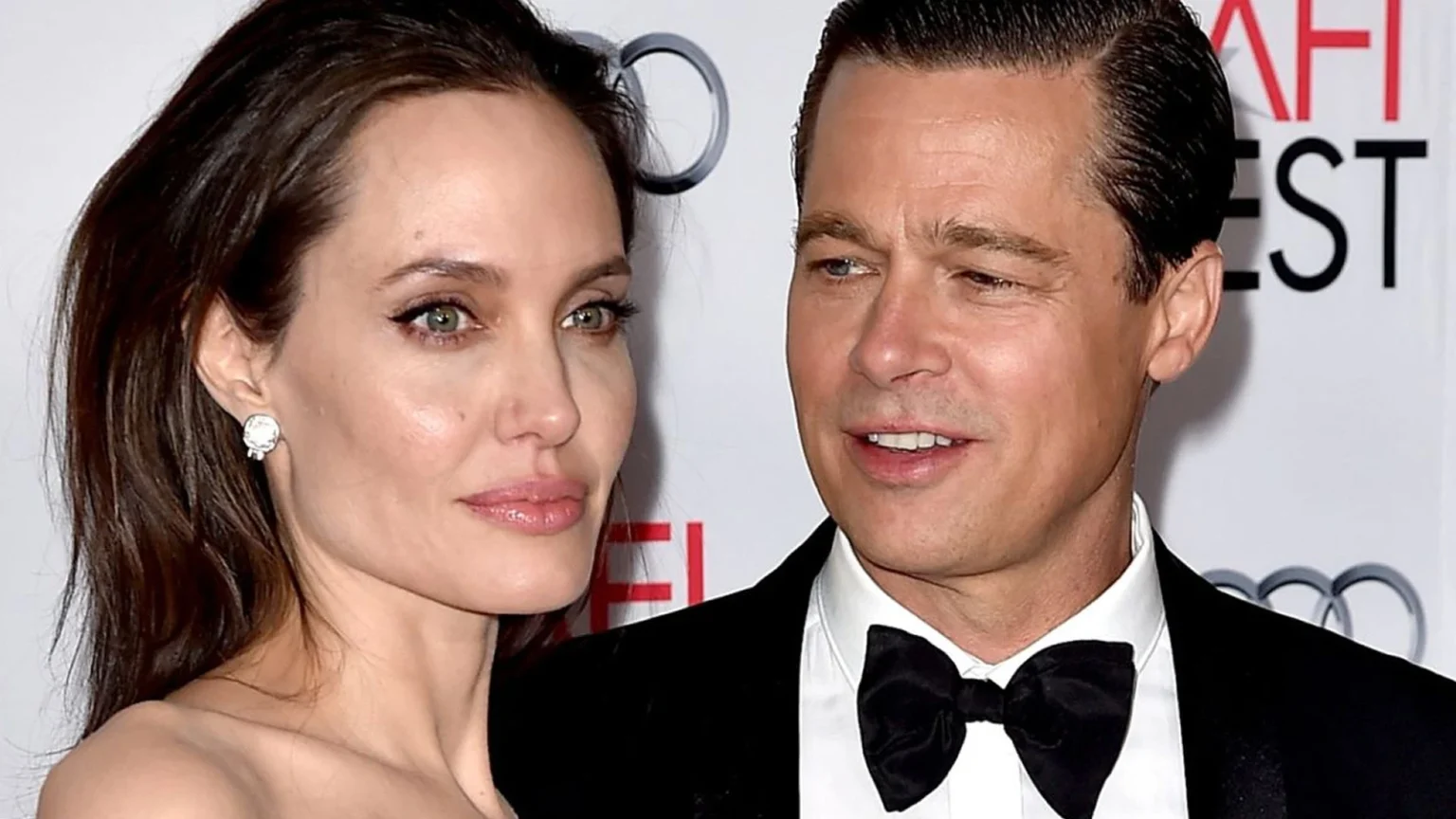 Angelina Jolie: «Αρρωσταίνω από το άγχος» – Τα emails που αποκαλύπτουν τον πόλεμο με τον Brad Pitt για τα 35 εκατ. δολάρια 1 Jolie σε δικαστική διαμάχη με τον Brad Pitt για το Miraval και τα 35 εκατομμύρια – αποκαλυπτικά emails