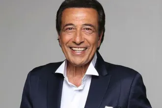 Ο Αντύπας σε φωτογράφιση απο νυχτερινό κέντρο