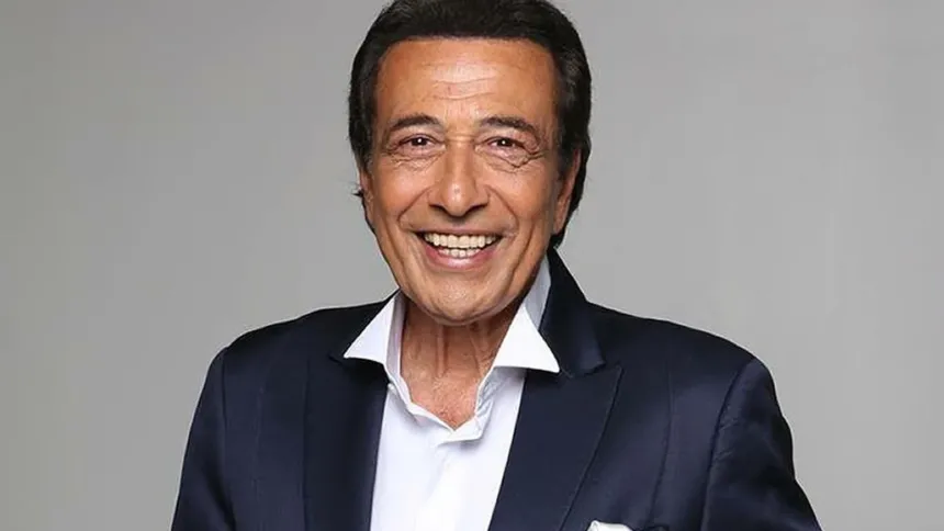 Ο Αντύπας σε φωτογράφιση απο νυχτερινό κέντρο