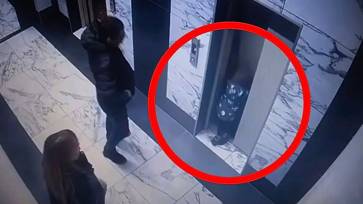 Φωτογραφία από σημείο φρεατίου ασανσέρ μετά το ατύχημα στη Ρωσία