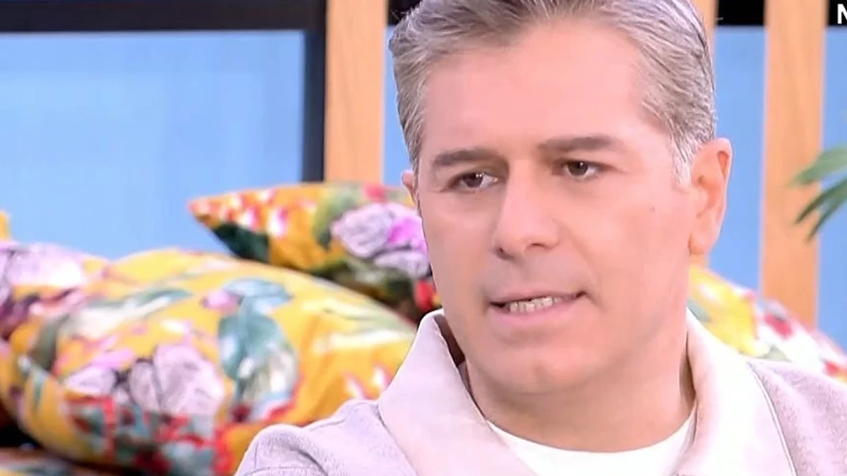 Αλέξανδρος Μπουρδούμης: «Ο Θανάσης Βέγγος ήταν αληθινός κύριος» — Η ανάμνηση από την Επίδαυρο που τον σημάδεψε 1 Αλέξανδρος Μπουρδούμης μιλά για τον Θανάση Βέγγο στην τηλεόραση