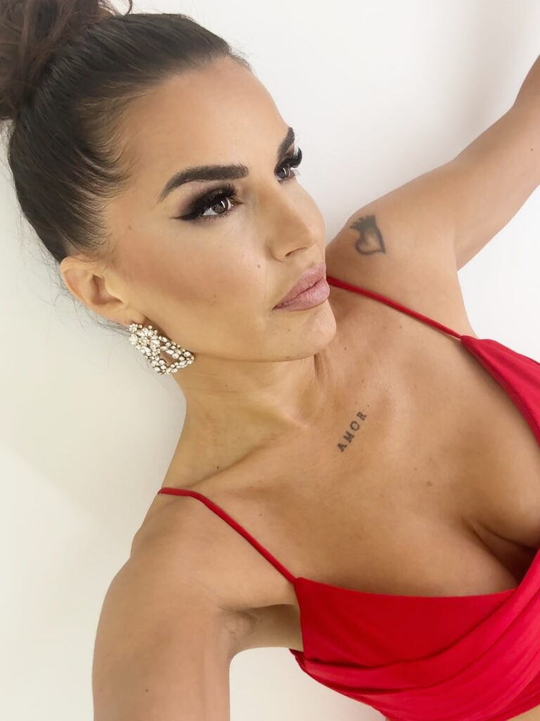 christina koletsa 1758314124 3725331341396226137 244645058