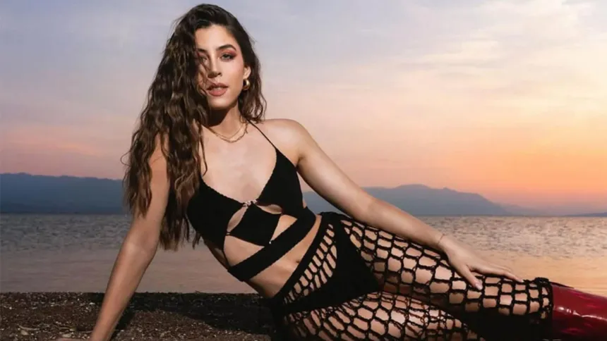 Η Demy ως Μίνα στη σειρά Μια Νύχτα Μόνο του MEGA