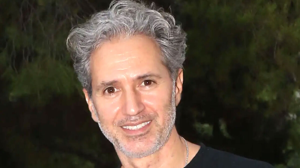 Η Κατερίνα Κόκοτα μιλά για την υγεία του Δημήτρη Κόκοτα, διαψεύδοντας τα δημοσιεύματα περί εξιτηρίου