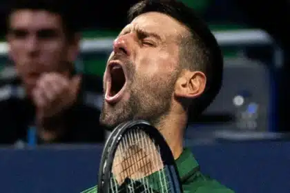 Ο Νόβακ Τζόκοβιτς πανηγυρίζει τη νίκη του στο ATP 250 της Αθήνας