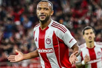 Ο Ελ Κααμπί σε προπόνηση του Ολυμπιακού, εν μέσω φημών για μεταγραφή