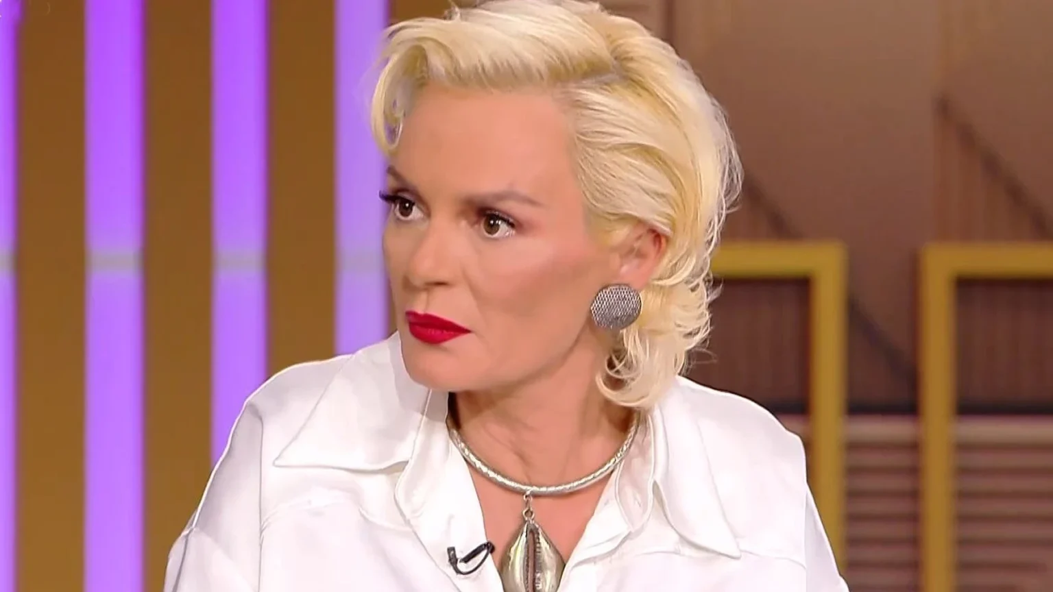 Έλενα Χριστοπούλου: Η εξομολόγηση που «πάγωσε» το Real View 1 Η Έλενα Χριστοπούλου συγκλονισμένη στο Real View μιλά για τραυματική εμπειρία