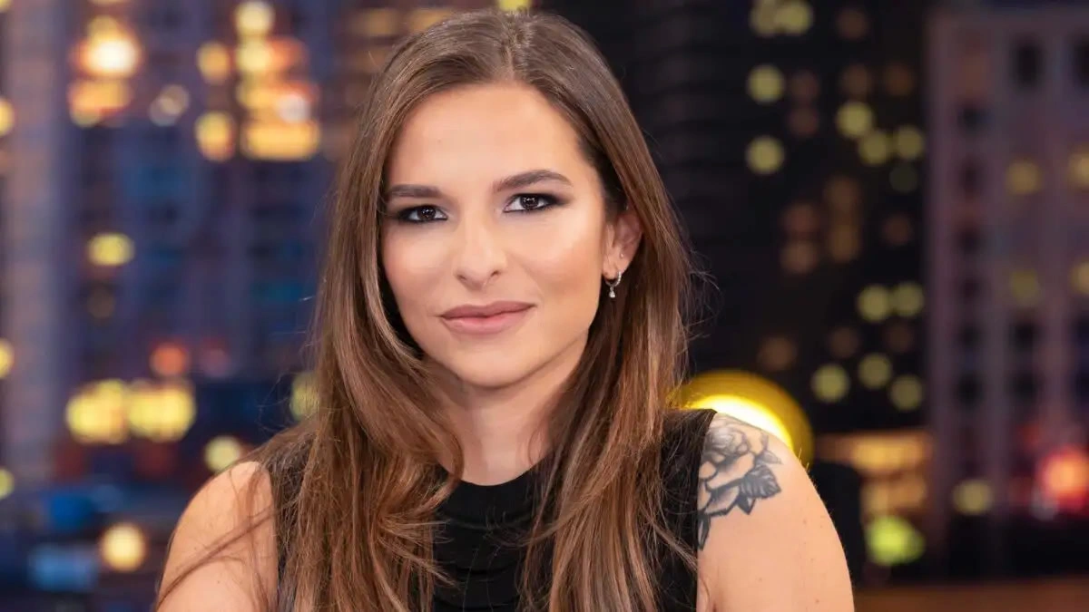 Η Εριέττα Κούρκουλου σε στιγμιότυπο από τη συνέντευξή της