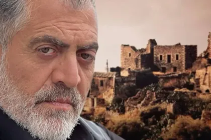 Σκηνή από τη σειρά «Η Γη της Ελιάς» με τον Δημοσθένη