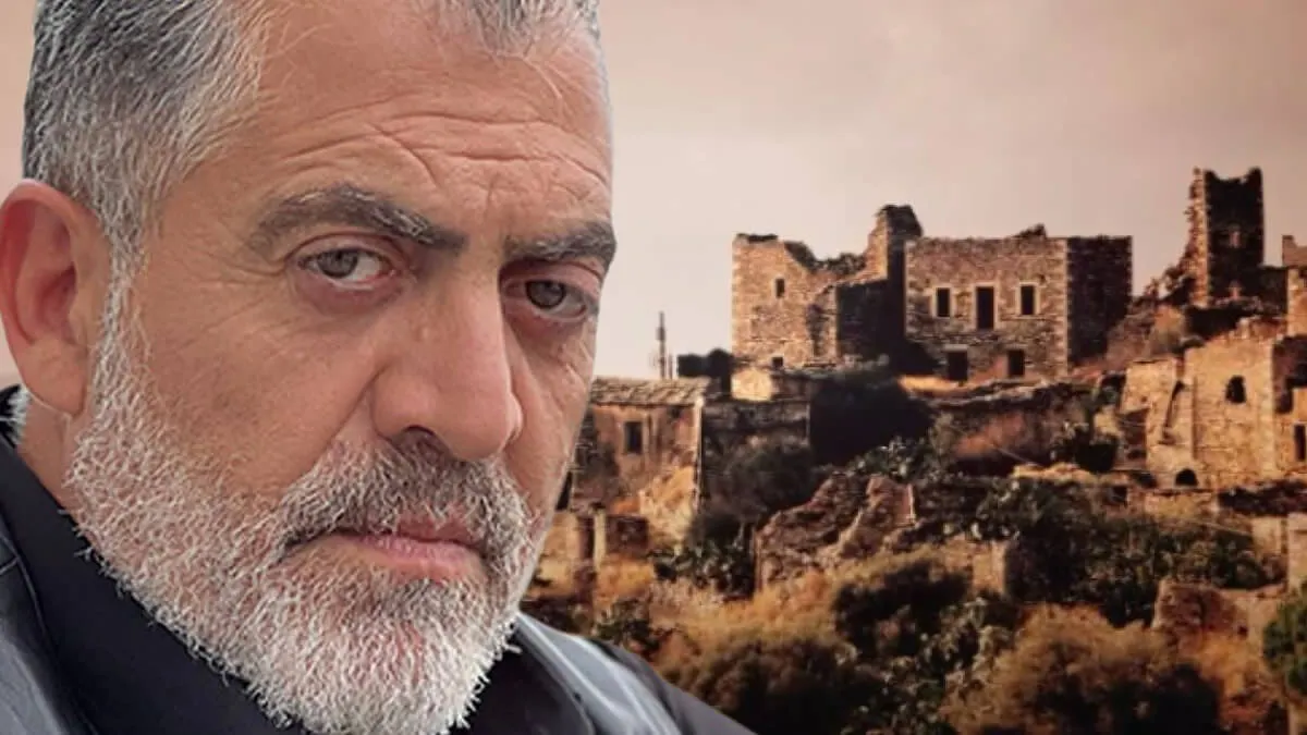 Σκηνή από τη σειρά «Η Γη της Ελιάς» με τον Δημοσθένη