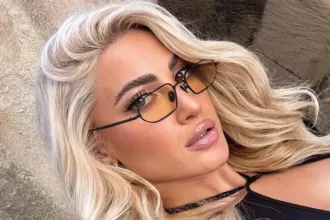 Ιωάννα Τούνη σε φωτογράφιση για το instagram