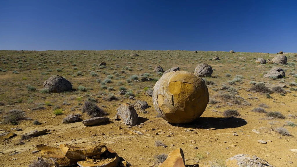 Το Φαράγγι των Σφαιρών (Torysh): Τοπίο sci-fi στο Καζακστάν με εντελώς φυσική εξήγηση 2 Το Φαράγγι των Σφαιρών