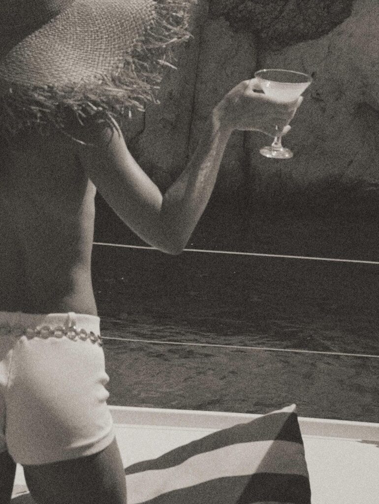 Κλέλια Ανδριολάτου: Το καλοκαίρι που αναστάτωνε το Instagram με τις φωτογραφίες της 7 klelia andriolatou 1756143611 3707123758819479143 186597014