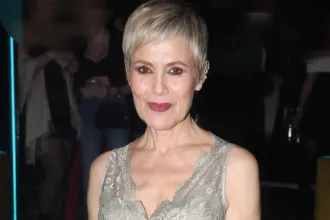 Κωνσταντίνα Μιχαήλ μιλά για τη Μύκονο των ’80s και ’90s