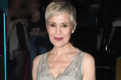 Κωνσταντίνα Μιχαήλ μιλά για τη Μύκονο των ’80s και ’90s