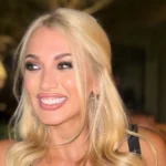 Κωνσταντίνα Σπυροπούλου σε εντυπωσιακή εμφάνιση στο The 2Night Show