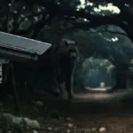 Κάμερα ασφαλείας στη Βραζιλία καταγράφει πλάσμα που μοιάζει με λυκάνθρωπο