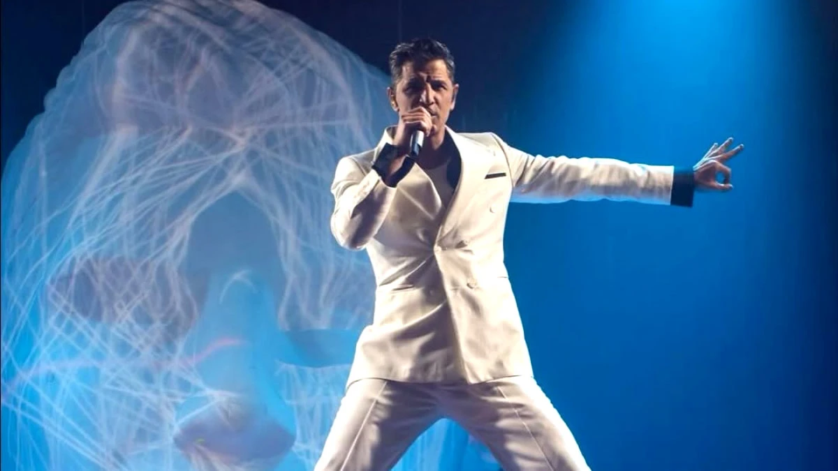 Σάκης Ρουβάς στην εντυπωσιακή έναρξη του MadWalk 2025