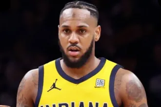 Ο Μόντε Μόρις σε αγώνα των Ιντιάνα Πέισερς πριν από την αποδέσμευσή του