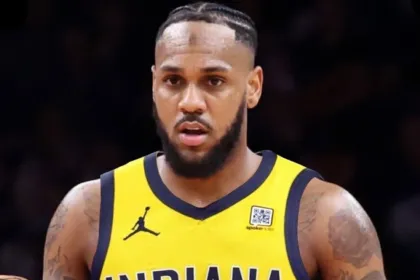 Ο Μόντε Μόρις σε αγώνα των Ιντιάνα Πέισερς πριν από την αποδέσμευσή του