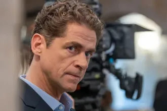 Ο Οδυσσέας κάνει πρόταση γάμου στην Αρετή στη σειρά «Μια νύχτα μόνο»