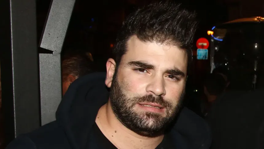 Η μητέρα του Παντελή Παντελίδη ζητά να ξανανοίξει η υπόθεση του τροχαίου