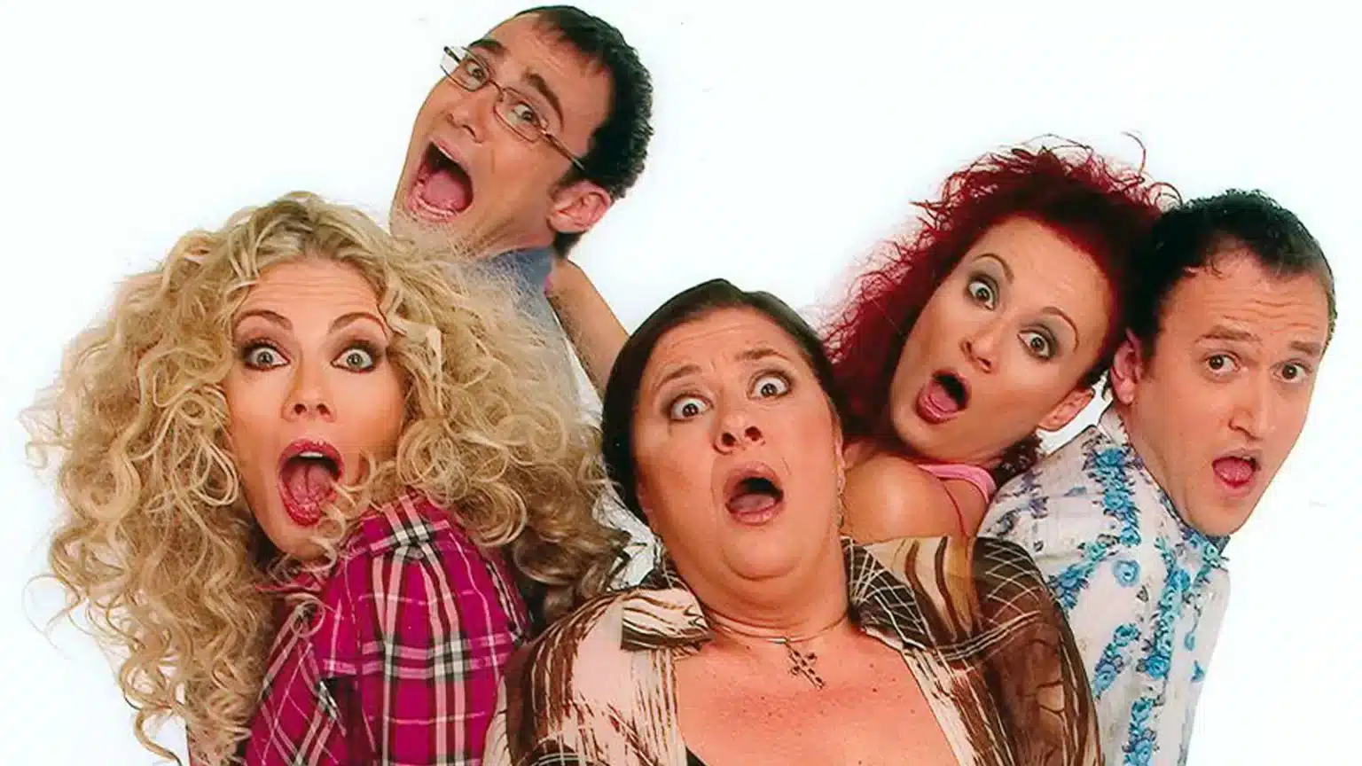 Backstage πλάνα από το επετειακό reunion του Παρά Πέντε στο MEGA