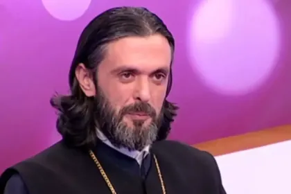 ο Βεζυρέας σε τηλεοπτική εκπομπή