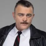 Η Αλεξάνδρα στηρίζει τον τραυματισμένο Στελάρα μετά τον πυροβολισμό στη σειρά Porto Leone