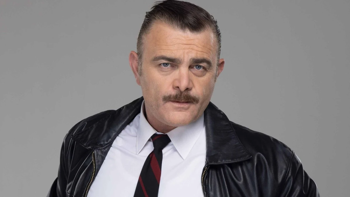 Η Αλεξάνδρα στηρίζει τον τραυματισμένο Στελάρα μετά τον πυροβολισμό στη σειρά Porto Leone