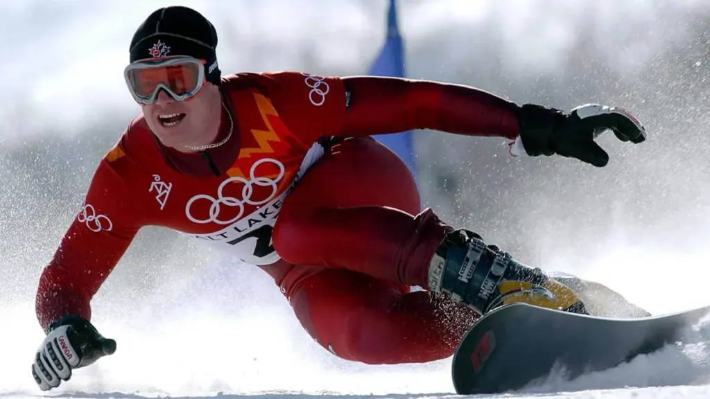 Από Ολυμπιονίκης σε βαρόνο ναρκωτικών: Ο snowboarder Ryan Wedding στο Top 10 των πιο καταζητούμενων του FBI 1 Ο πρώην Ολυμπιονίκης Ryan Wedding καταζητείται από το FBI για διακίνηση ναρκωτικών