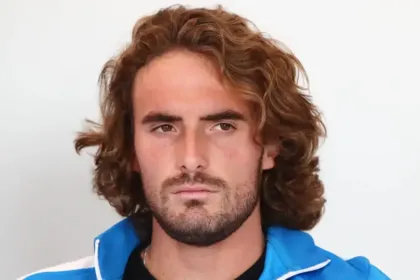 Ο Στέφανος Τσιτσιπάς τιμωρείται με πρόστιμο για υπερβολική ταχύτητα στην Αττική Οδό