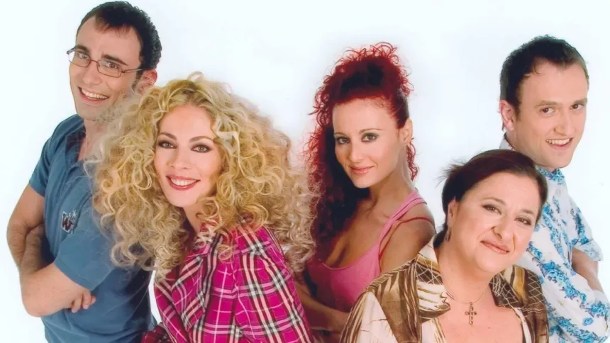 Οι πρωταγωνιστές της σειράς Στο Παρά Πέντε