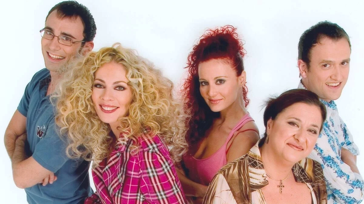 Οι πρωταγωνιστές της σειράς Στο Παρά Πέντε