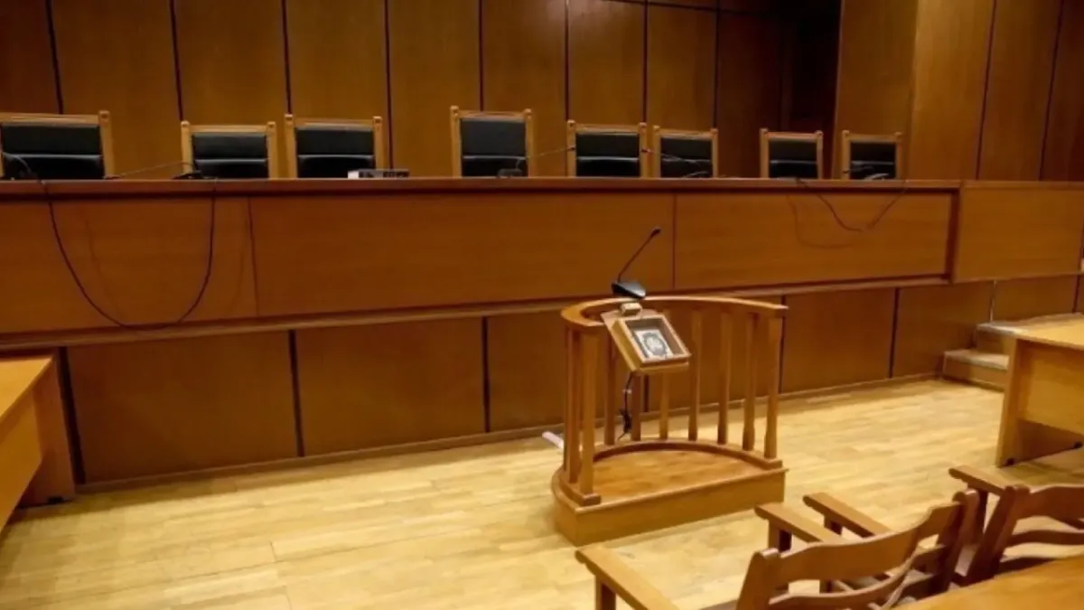 Η αίθουσα του Μικτού Ορκωτού Δικαστηρίου Θεσσαλονίκης όπου καταδικάστηκε η μητέρα για κακοποίηση του βρέφους της