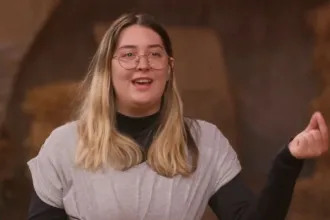 Η Βαλεντίνα Σπέντζα συγκινημένη μετά την αποχώρησή της από τη Φάρμα