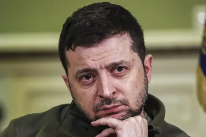 Ο Βολοντίμιρ Ζελένσκι κατά τη διάρκεια πρόσφατης δημόσιας ομιλίας στο Κίεβο.