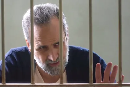 Σκηνή από τη σειρά Άγιος Έρωτας πριν τη διακοπή